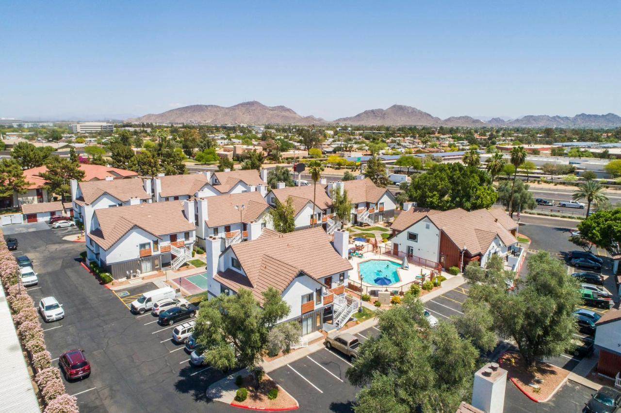 Metro Phx Upstairs 2Bd Sleeps 6 Heated Pool No Pets Allowed Phoenix Buitenkant foto