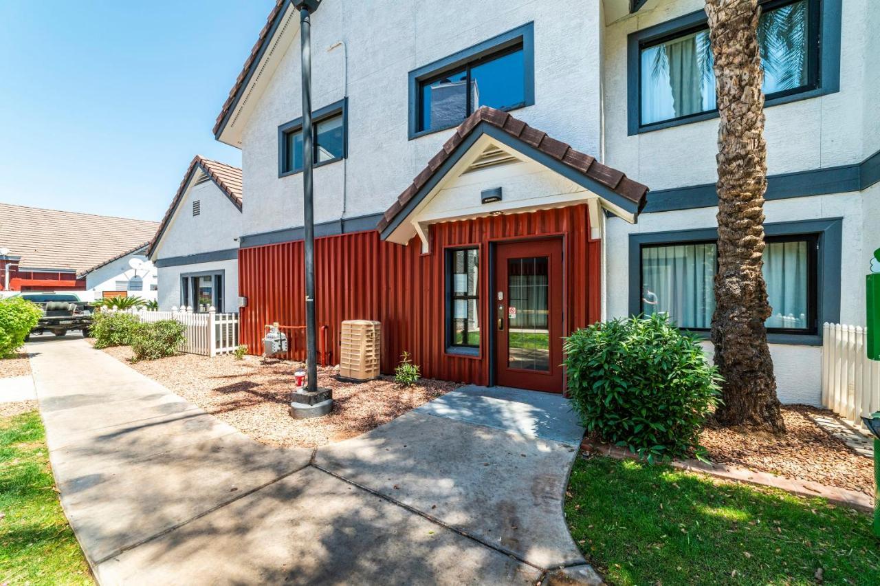 Metro Phx Upstairs 2Bd Sleeps 6 Heated Pool No Pets Allowed Phoenix Buitenkant foto