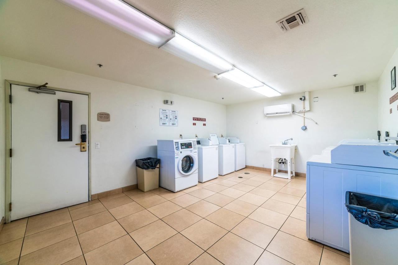 Metro Phx Upstairs 2Bd Sleeps 6 Heated Pool No Pets Allowed Phoenix Buitenkant foto